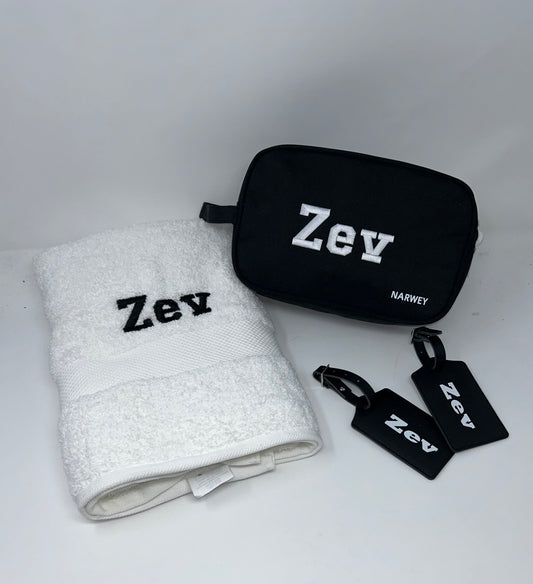 Deluxe travel set - bath towel, toiletry bag, 2 luggage tags